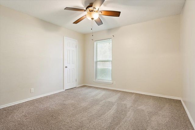 1203 Saint Williams Ave, Round Rock, TX 78681