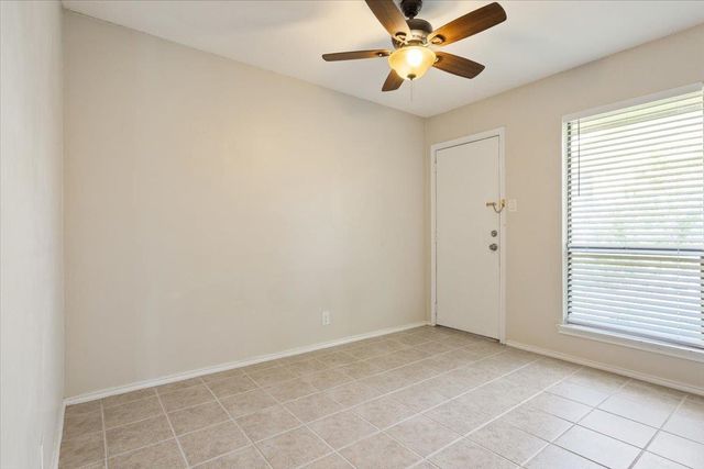 1203 Saint Williams Ave, Round Rock, TX 78681
