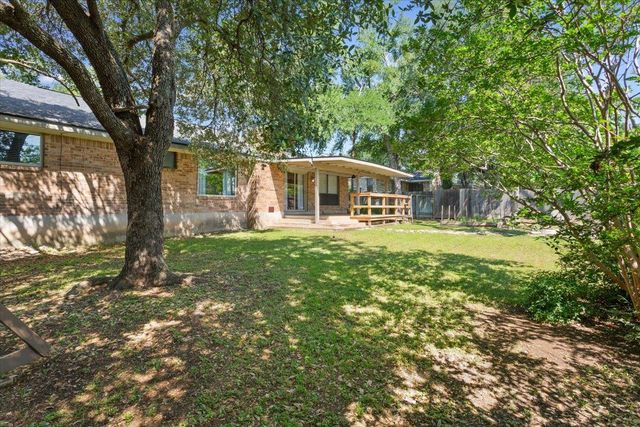 1203 Saint Williams Ave, Round Rock, TX 78681