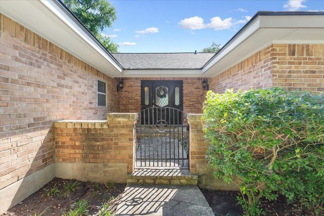 1203 Saint Williams Ave, Round Rock, TX 78681