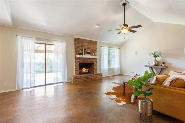 1203 Saint Williams Ave, Round Rock, TX 78681