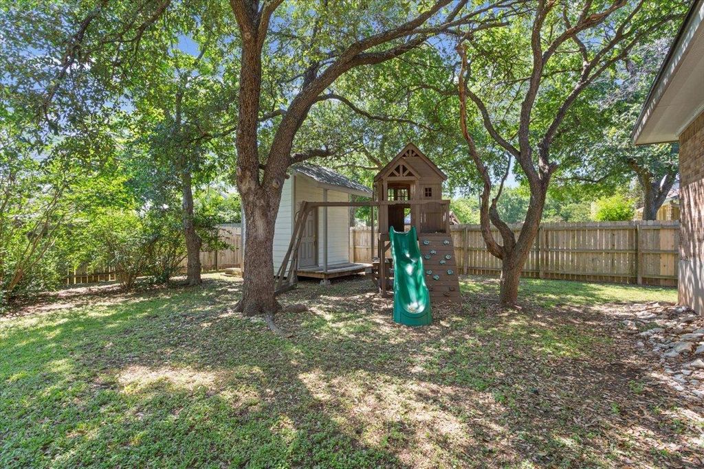 1203 Saint Williams Ave, Round Rock, TX 78681