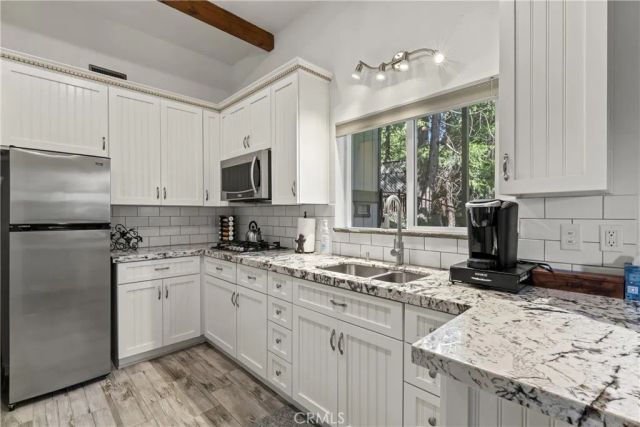 750 Zurich Drive, Lake Arrowhead, CA 92352