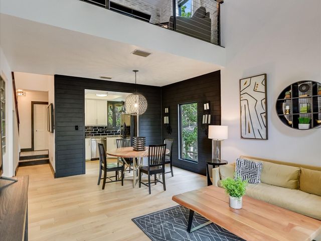 5701 Westslope DR 17, Austin, TX 78731
