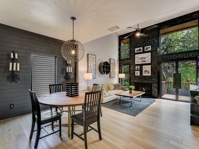 5701 Westslope DR 17, Austin, TX 78731