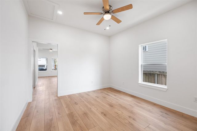 4710 Avenue S, Galveston, TX 77551