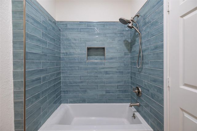 4710 Avenue S, Galveston, TX 77551