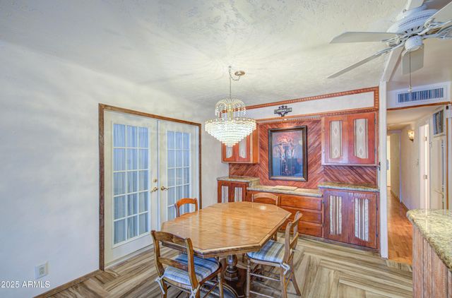 5759 E ARBOR Avenue, Mesa, AZ 85206