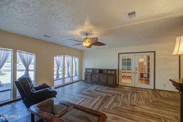 5759 E ARBOR Avenue, Mesa, AZ 85206