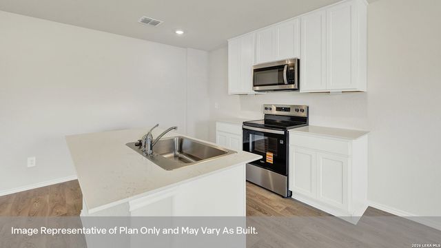1039 GLADYS RUN, Seguin, TX 78155