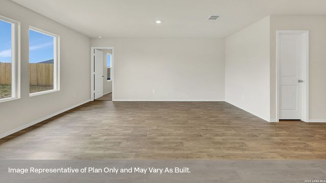 1039 GLADYS RUN, Seguin, TX 78155