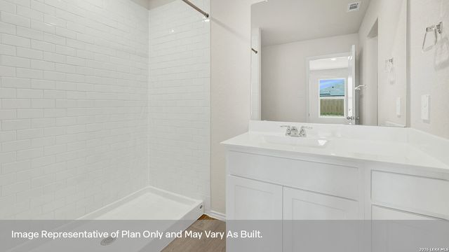 1039 GLADYS RUN, Seguin, TX 78155