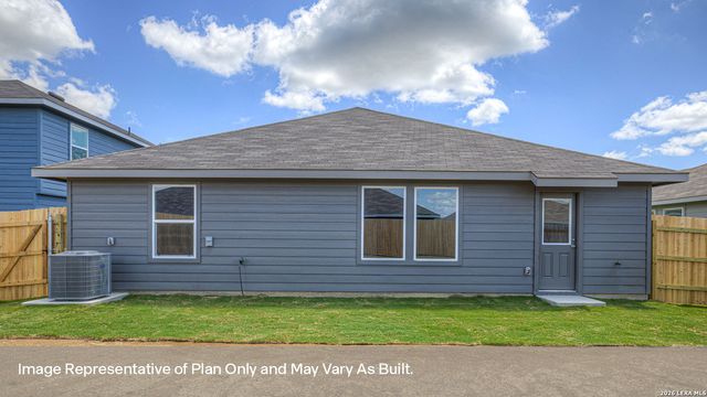 1039 GLADYS RUN, Seguin, TX 78155