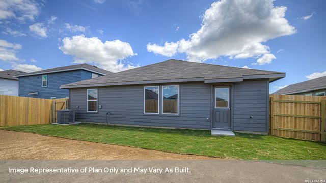 1039 GLADYS RUN, Seguin, TX 78155