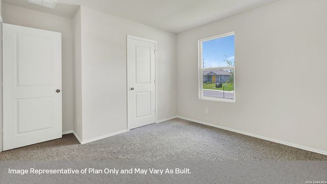 1039 GLADYS RUN, Seguin, TX 78155