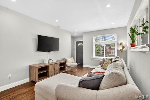 4177 Itaska Street, St Louis, MO 63116