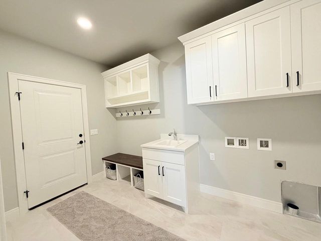 Unit 8 Deer Hollow Court, Deforest, WI 53532