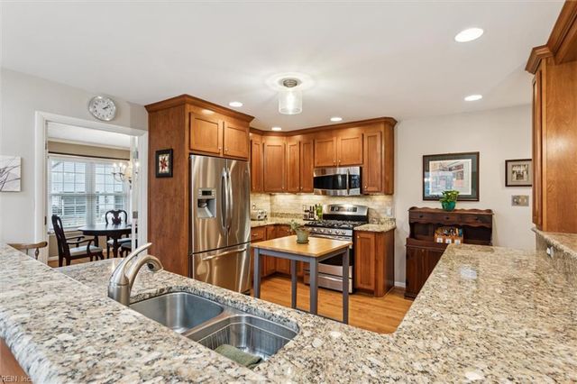 113 Mobjack LOOP, Yorktown, VA 23693