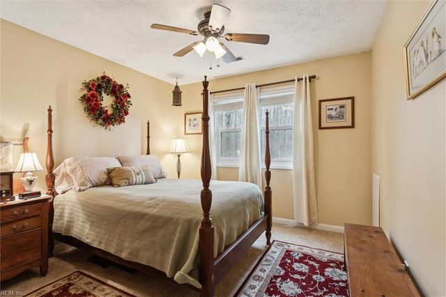 113 Mobjack LOOP, Yorktown, VA 23693