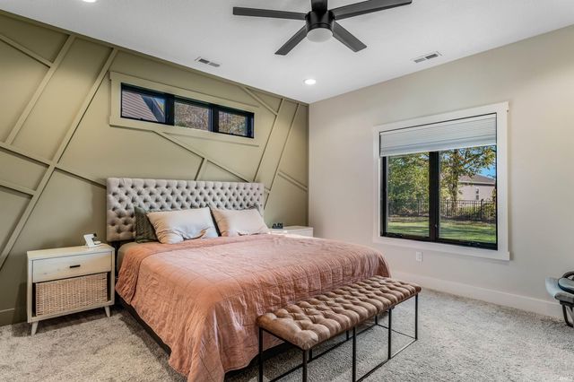 862 Skillet Avenue, Huntertown, IN 46748