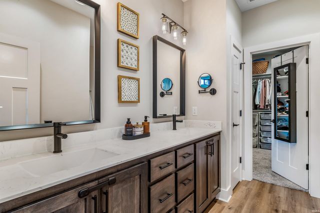 862 Skillet Avenue, Huntertown, IN 46748