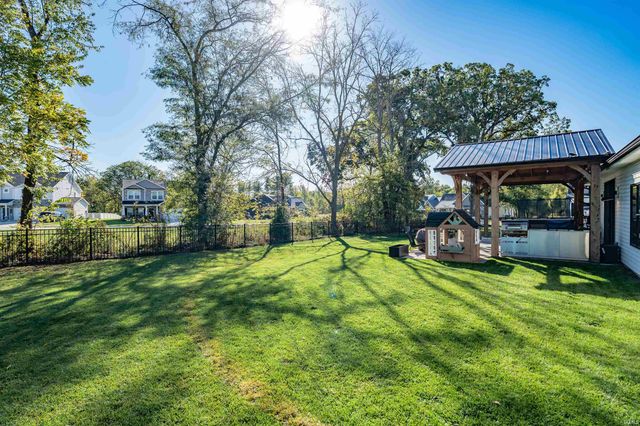 862 Skillet Avenue, Huntertown, IN 46748