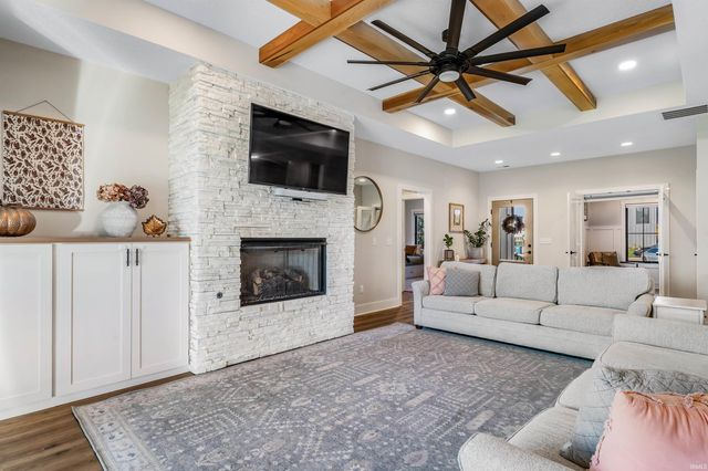 862 Skillet Avenue, Huntertown, IN 46748