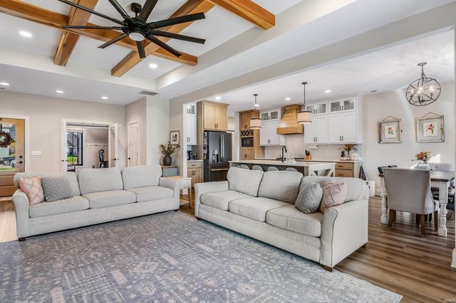 862 Skillet Avenue, Huntertown, IN 46748