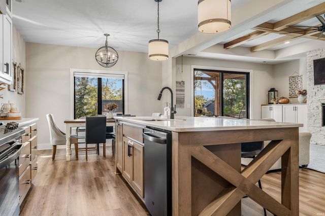 862 Skillet Avenue, Huntertown, IN 46748