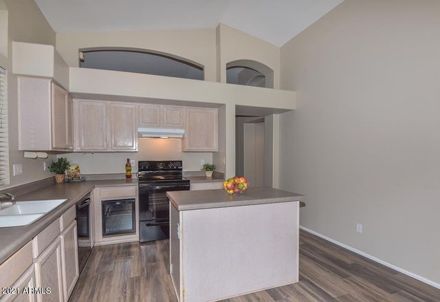 4910 W WAHALLA Lane, Glendale, AZ 85308