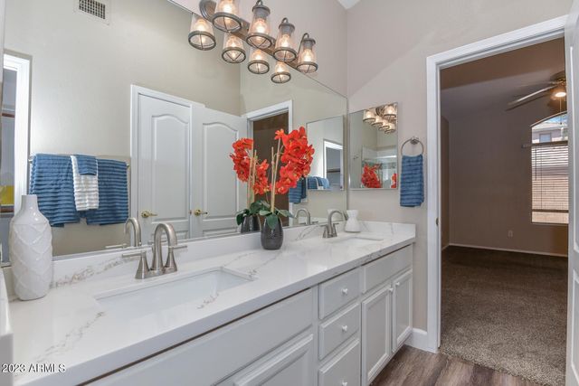 4910 W WAHALLA Lane, Glendale, AZ 85308