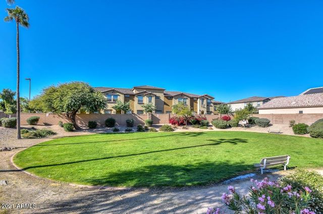 4910 W WAHALLA Lane, Glendale, AZ 85308