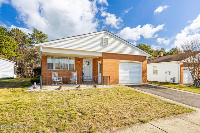 116 Orlando Boulevard, Toms River, NJ 08757