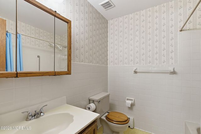 116 Orlando Boulevard, Toms River, NJ 08757