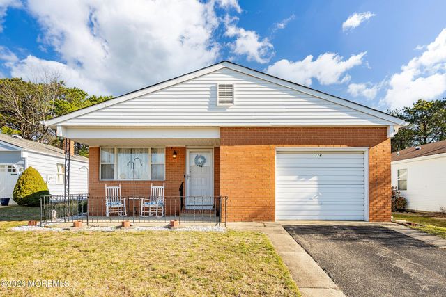 116 Orlando Boulevard, Toms River, NJ 08757