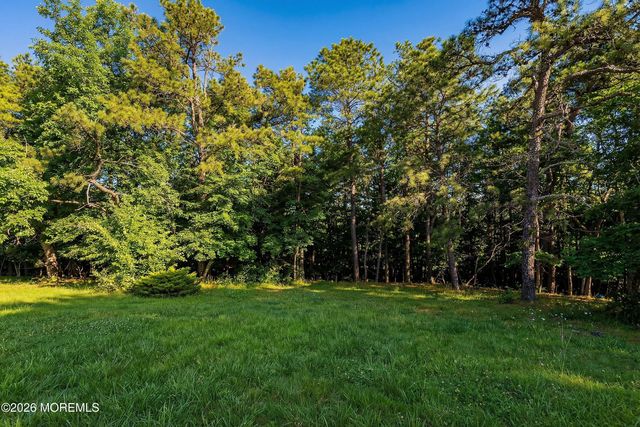 116 Orlando Boulevard, Toms River, NJ 08757