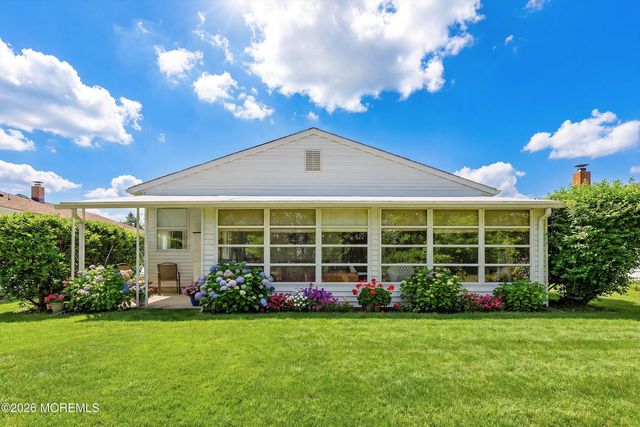 116 Orlando Boulevard, Toms River, NJ 08757