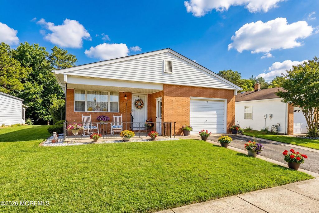 116 Orlando Boulevard, Toms River, NJ 08757