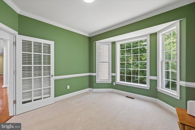 37 SERENE HILLS DR, Fredericksburg, VA 22406