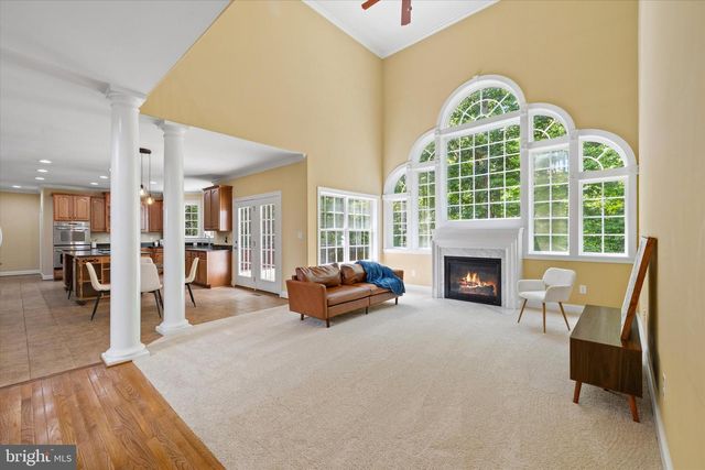 37 SERENE HILLS DR, Fredericksburg, VA 22406