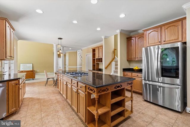 37 SERENE HILLS DR, Fredericksburg, VA 22406