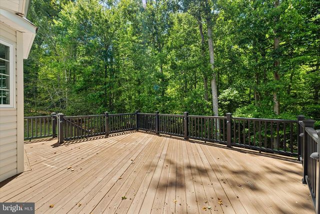 37 SERENE HILLS DR, Fredericksburg, VA 22406