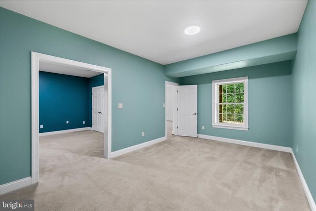 37 SERENE HILLS DR, Fredericksburg, VA 22406