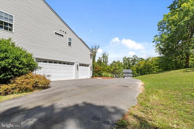 37 SERENE HILLS DR, Fredericksburg, VA 22406