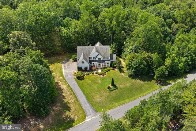 37 SERENE HILLS DR, Fredericksburg, VA 22406