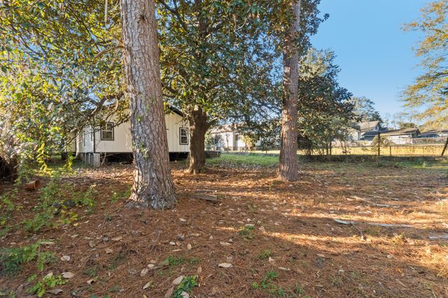 612 John St., Hattiesburg, MS 39401