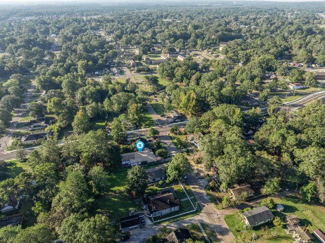 612 John St., Hattiesburg, MS 39401