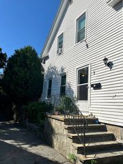 1 Norton Ct, New Bedford, MA 02740