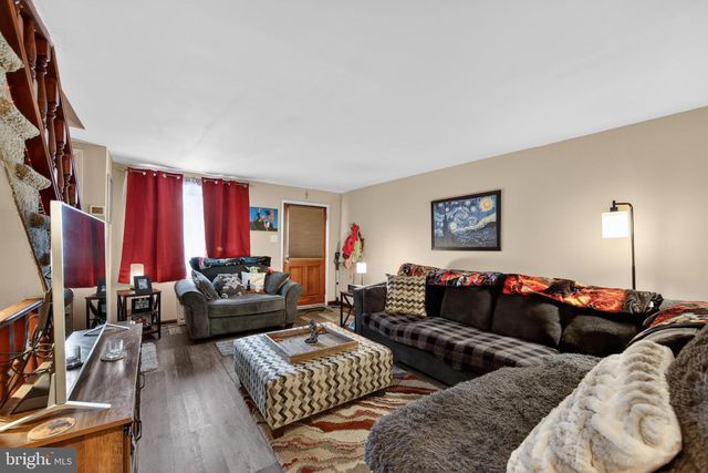 704 CRESCENT DR, Glenolden, PA 19036