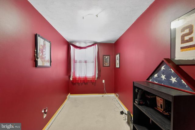 704 CRESCENT DR, Glenolden, PA 19036